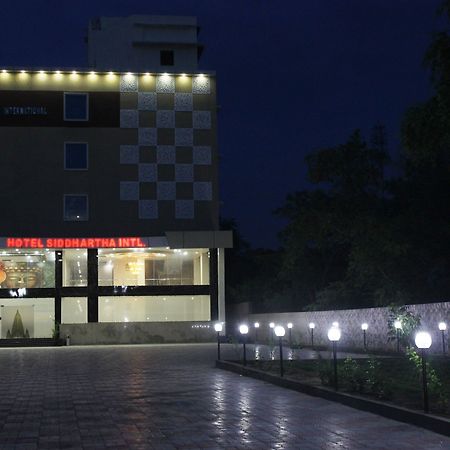 Hotel Siddhartha International جايا المظهر الخارجي الصورة