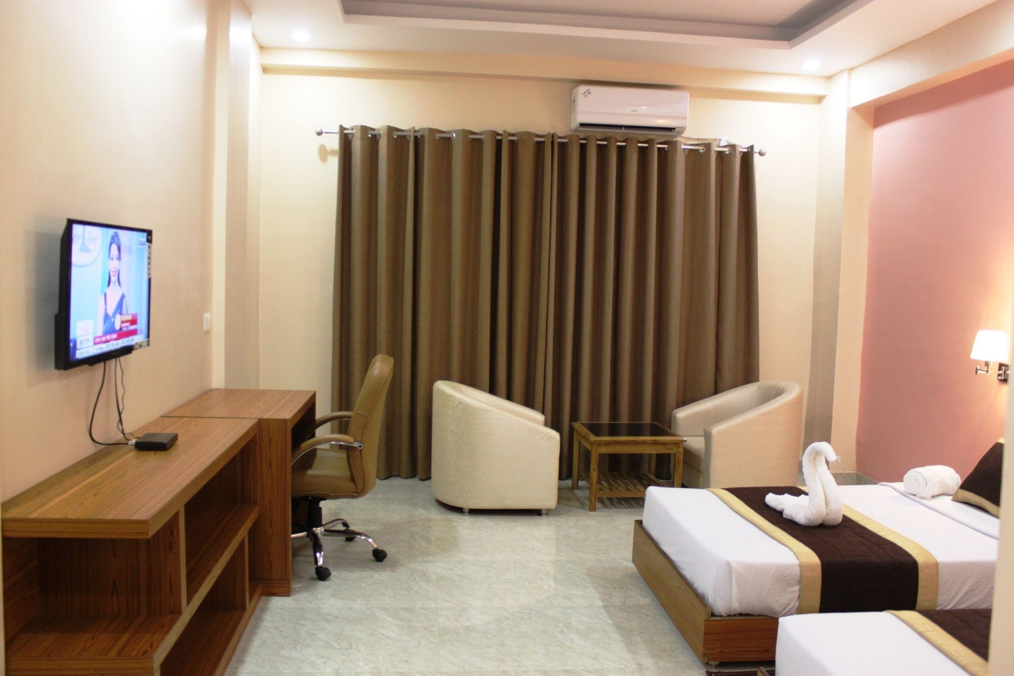 Hotel Siddhartha International جايا المظهر الخارجي الصورة