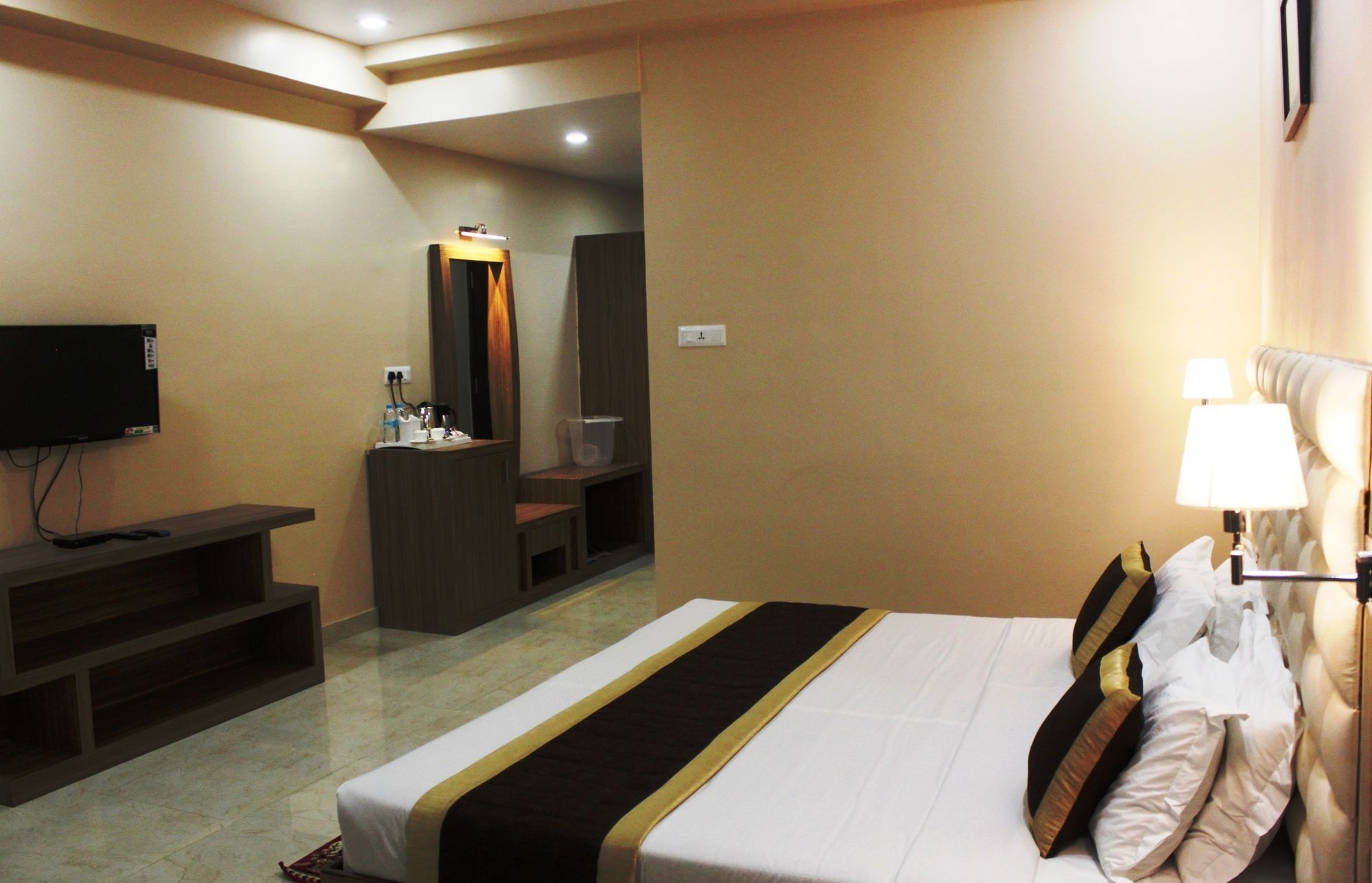 Hotel Siddhartha International جايا المظهر الخارجي الصورة