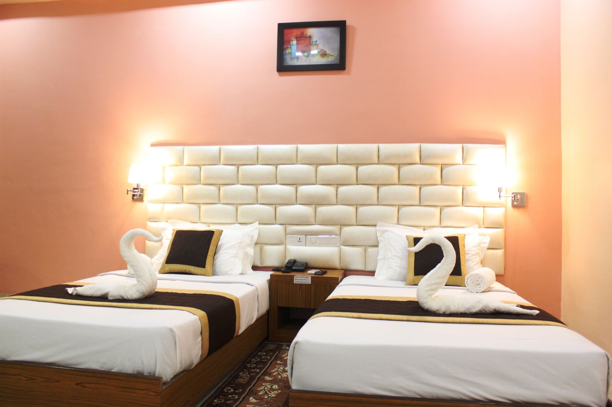 Hotel Siddhartha International جايا المظهر الخارجي الصورة